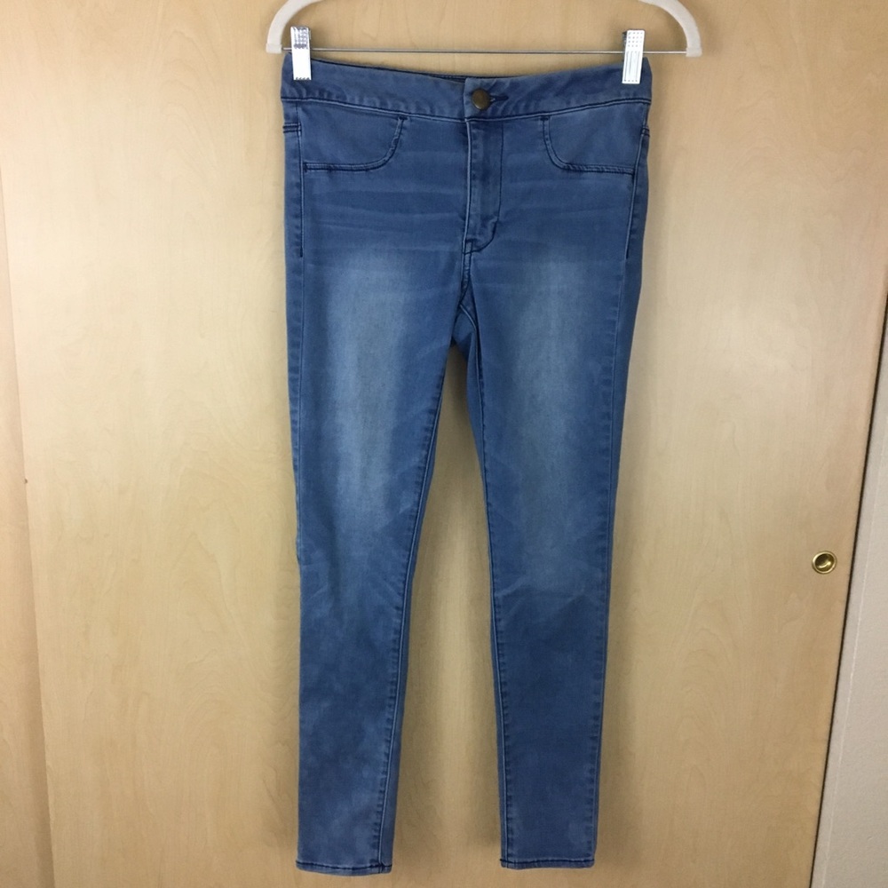 *3 for $15* AE Super Super Stretch Jeggings SZ 4